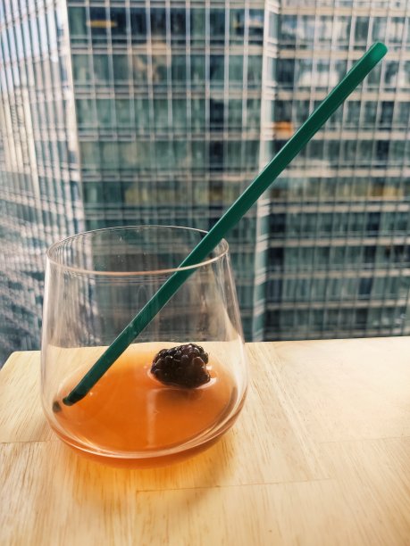 办公室的鸡尾酒图片下载