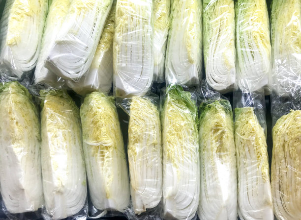 横滨市场切成四分之一的大白菜图片下载