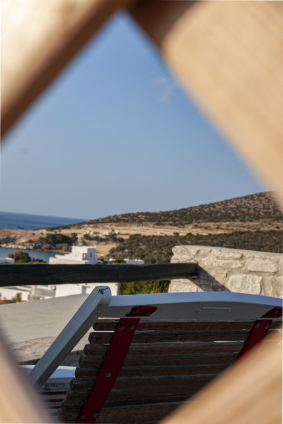 阳台上的晴天图片下载