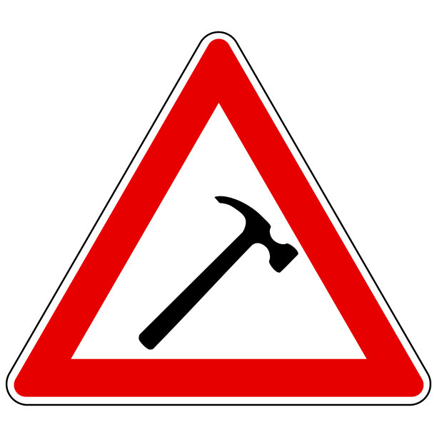 锤子和注意标志图片下载