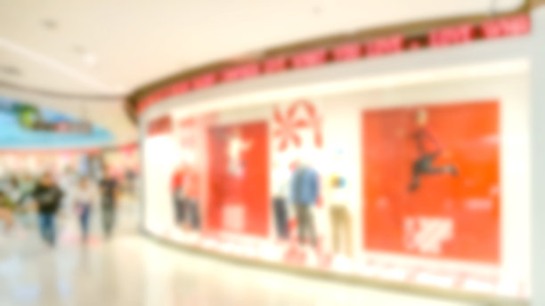 模糊的前面商店。奢侈时尚的品牌橱窗展示。图片下载