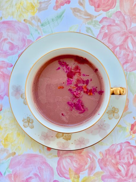 Ashwagandha粉红月亮牛奶图片下载