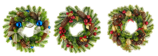 一套三圣诞作文与花环由圣诞树的树枝，橡子，核桃和松果图片下载
