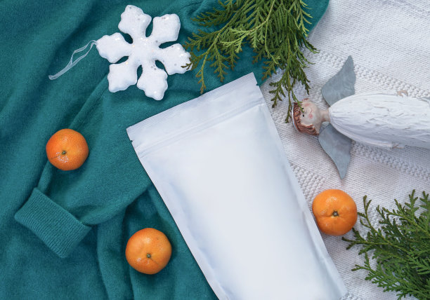 模板生态纸袋用于储存咖啡，茶叶的背景装饰和装饰。真空包装圣诞和新年礼物图片下载