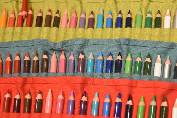 彩色铅笔图片下载