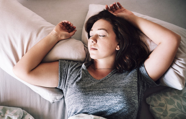 暂时离开这个世界图片下载