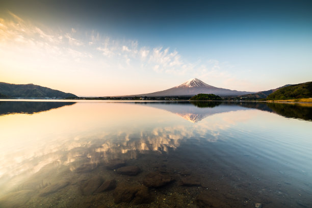 川口湖倒影图片下载