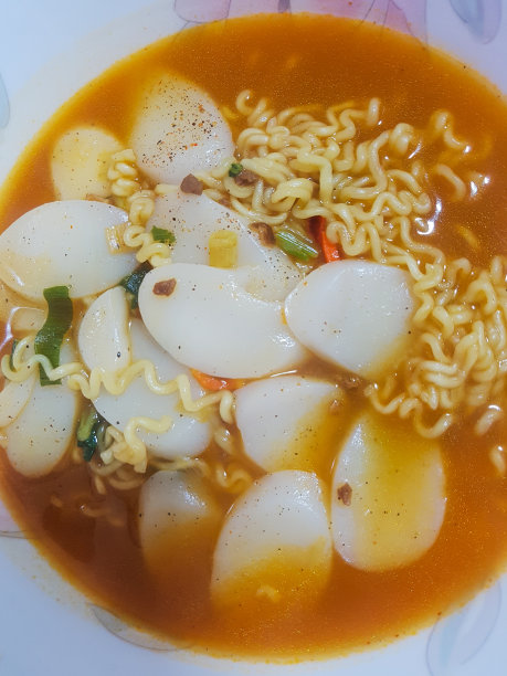 拉面配年糕图片下载