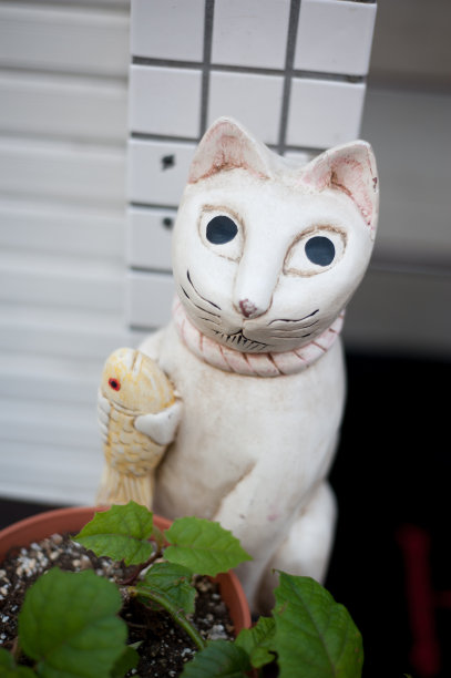 日本东京下北泽的猫雕像图片下载