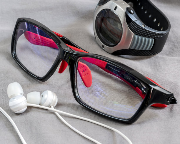 运动眼镜与跑步项目图片下载