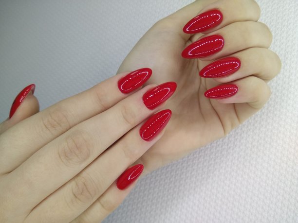 性感的红色指甲图片下载