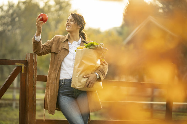 女士购买素食图片下载