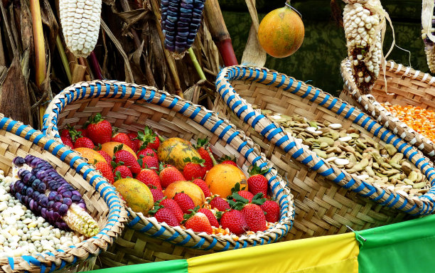 草莓，百香果，豆类，玉米图片下载