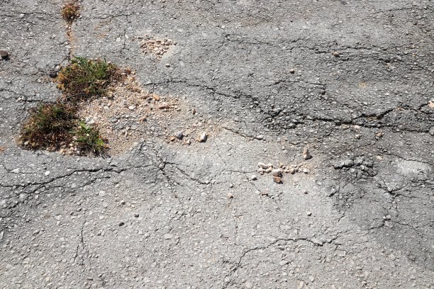 欧洲受损道路图片下载