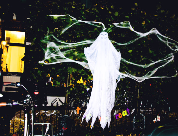 到处都是鬼图片下载