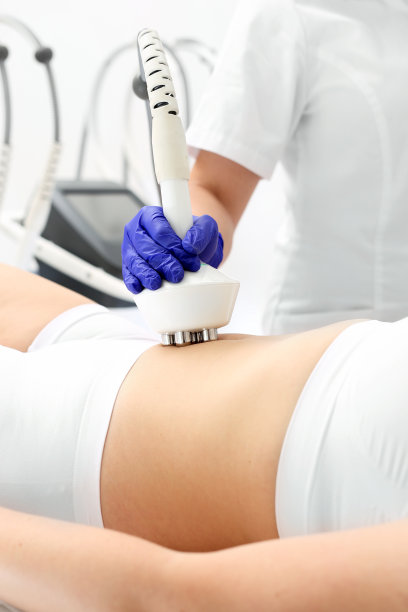 紧腹塑形，让身材更苗条。用专门的头部治疗腹部的减肥治疗图片下载