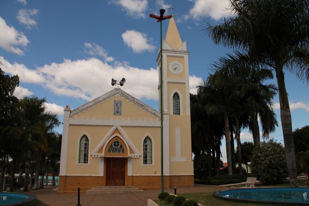 Nova itapirema教堂，圣保罗Nova alianca的一个小地区图片下载