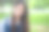 微笑美丽的亚洲女孩在公园的树在夏天放松时间图片下载