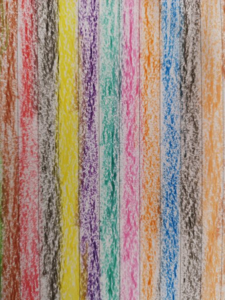 用彩色铅笔画在纸上的彩色颜料图片下载