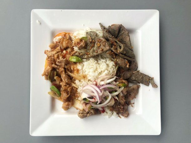 红咖喱炒五脏饭图片下载