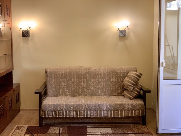 大厅里的时髦沙发图片下载