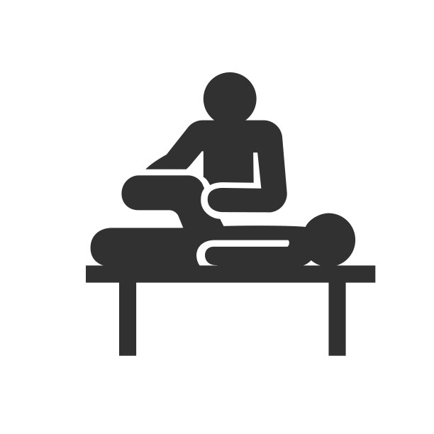 在桌子上做足底按摩。图片下载