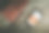 手机屏幕上有网上银行应用程序。图片下载