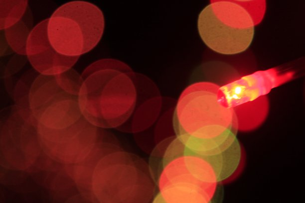 动态灯光在黑暗的背景。高速在夜间时间的抽象。动态模糊效果。图片下载