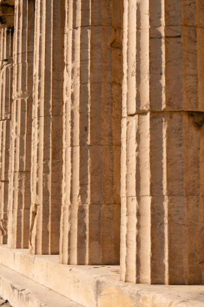 古希腊庙宇柱的摘要图片下载