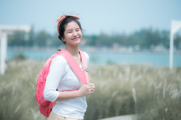 亚洲青少年独行侠图片下载