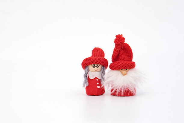 圣诞侏儒夫妇孤立在白色的背景图片下载