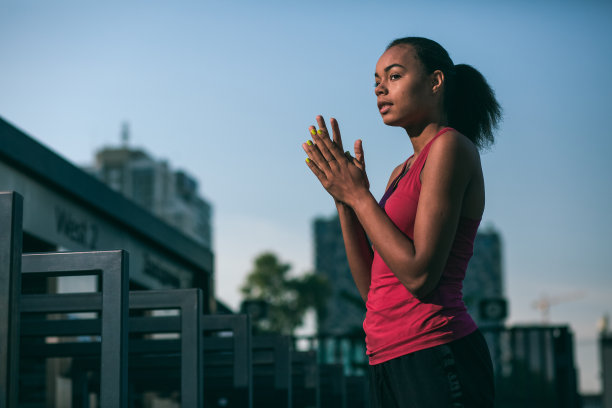 冷静运动员户外库存腰部照片图片下载