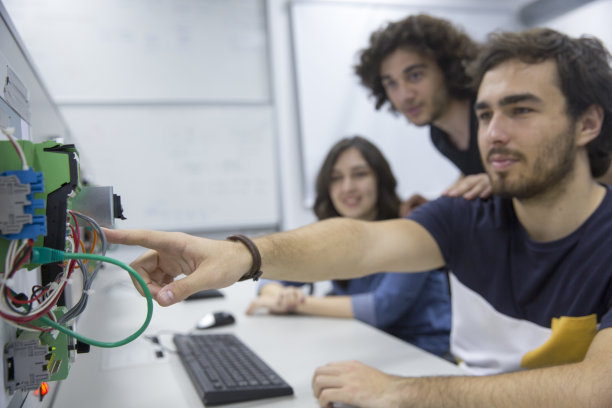 电气工程实验室图片下载