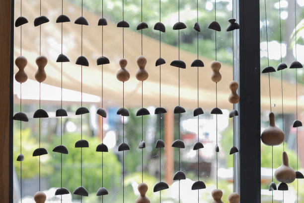 餐厅装饰现代玻璃窗，外观模糊图片下载