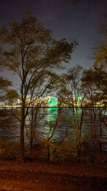 城市反射(photo5)图片下载