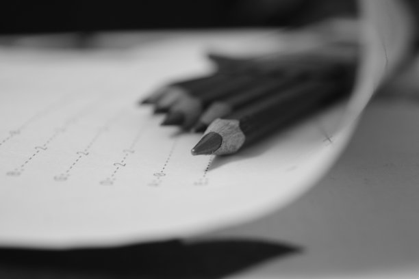 素描铅笔图片下载