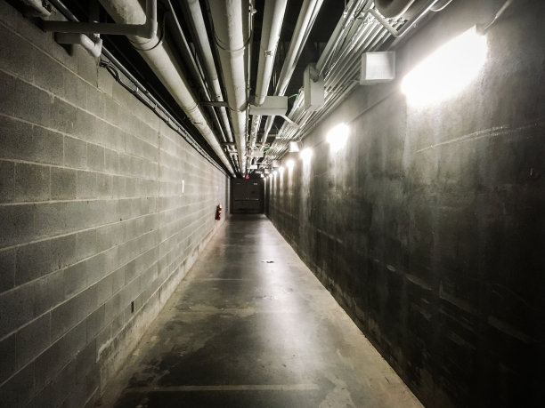 令人毛骨悚然的效用隧道图片下载