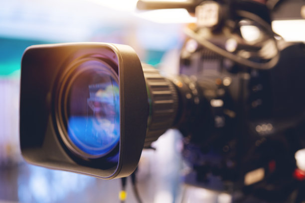 一个电视镜头的特写。图片下载