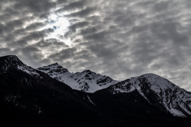 奥斯塔图片下载