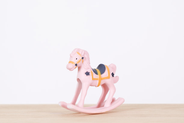 粉色摇摆木马玩具图片下载