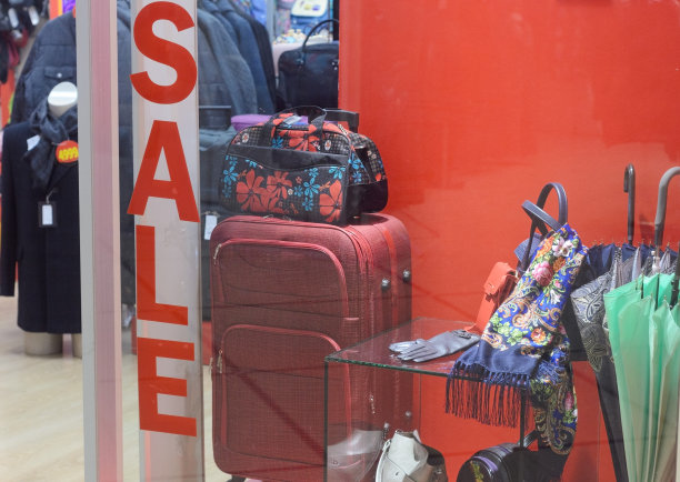 饰品店大减价。销售季节。图片下载