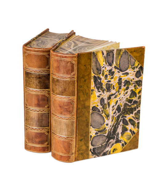 白色背景上的古书图片下载