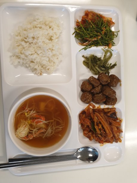 2019.年11月。18日午餐图片下载