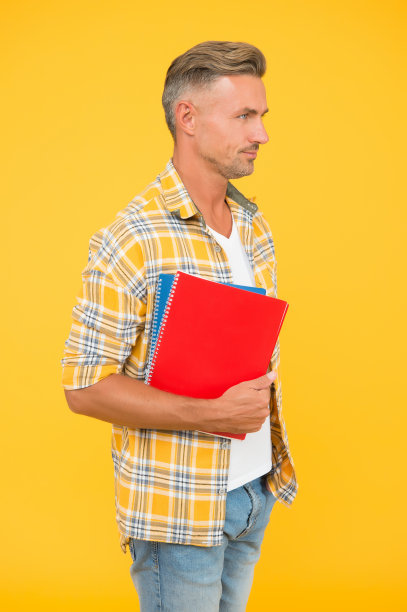 成人教育课程。规划业务安排。时间管理和组织能力。努力学习。学习永远不嫌晚。成人教育。专业教育。大学讲师图片下载