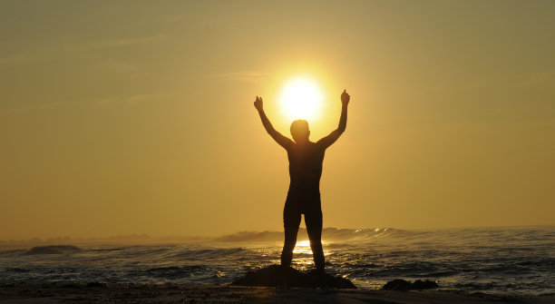 海滩瑜伽图片下载