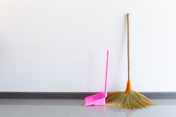 草做的扫帚图片下载