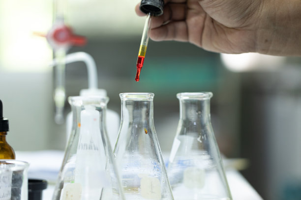 溶解氧(OD)、生化需氧量(BOD)和碱度实验室分析。图片下载