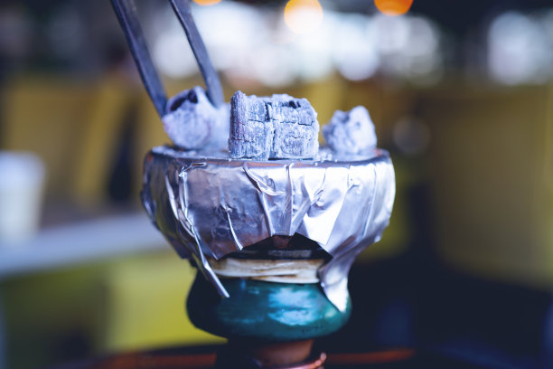 水烟壶热煤火星椰炭放松图片下载