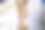 亚洲大学生女孩工作与笔记本电脑图片下载