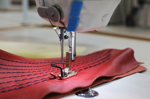 缝纫机关闭。时尚产业图片下载